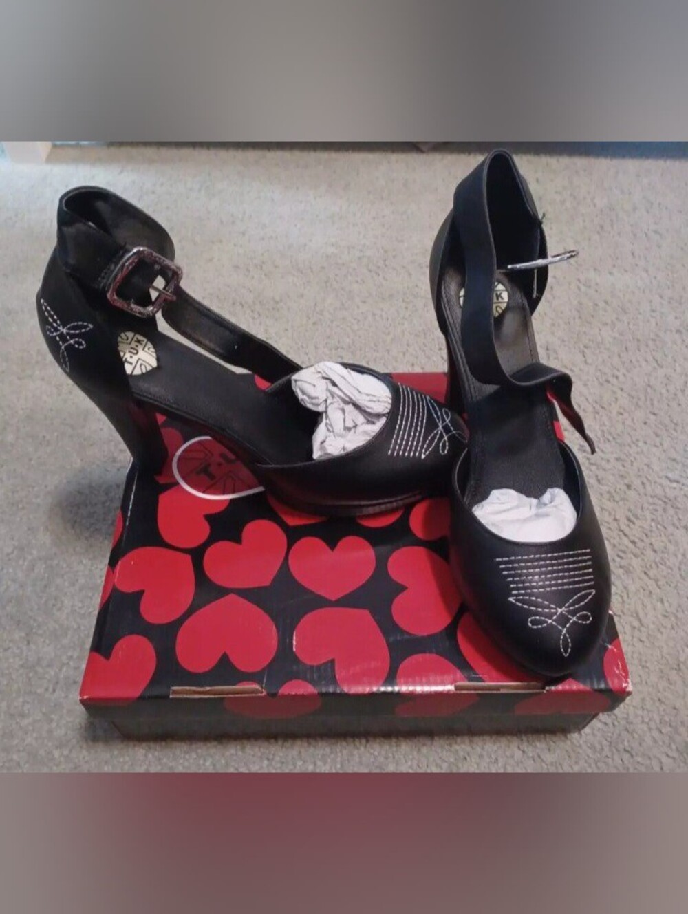 TUK Starlet Western Ankle-Strap Heels with White Stitching. Size 11. NIB